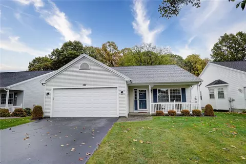 107 Freedom Pond Ln, Chili, NY 14514