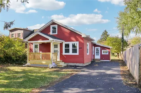 Exterior - 439 Crossfield Rd, Irondequoit, NY 14609 photo 2 of 7