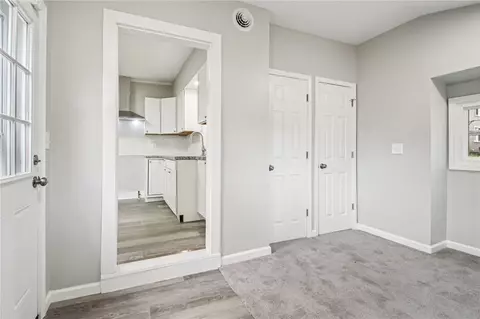 Entry Way - 439 Crossfield Rd, Irondequoit, NY 14609 photo 5 of 6