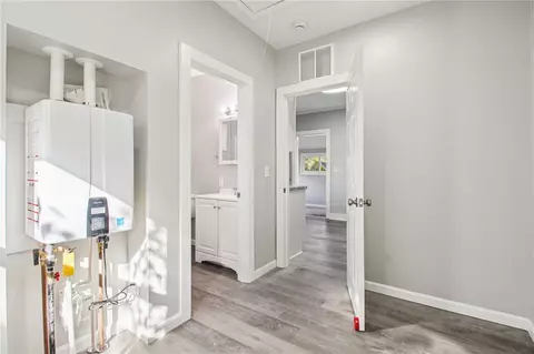 Entry Way - 439 Crossfield Rd, Irondequoit, NY 14609 photo 4 of 6