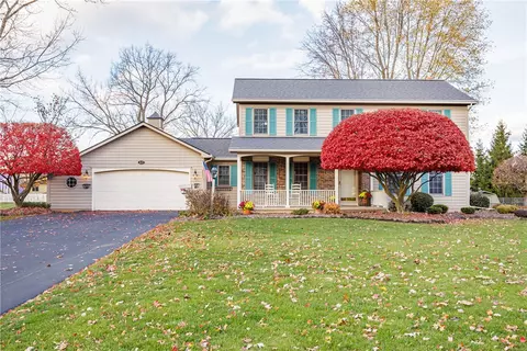 165 Woodleaf, Pittsford, NY 14534