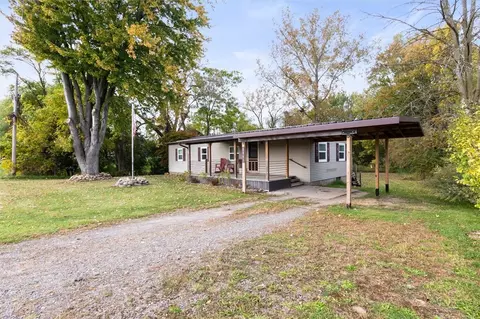 8041 Debusse Rd, Lyons, NY 14489 photo 4