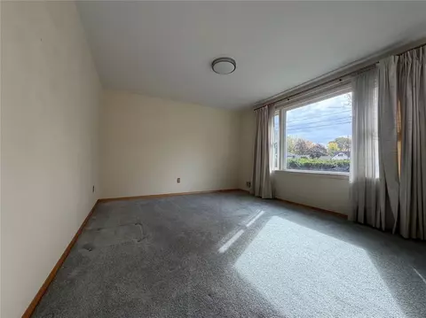 80 Downsview Dr, Gates, NY 14606 photo 2