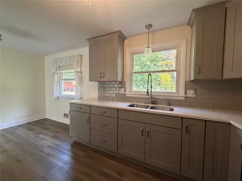 80 Downsview Dr, Gates, NY 14606 photo 5