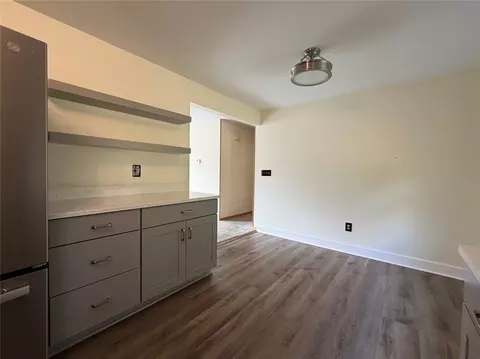 80 Downsview Dr, Gates, NY 14606 photo 8
