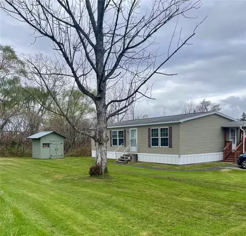 113 Pewter Ln, Cobleskill, NY 12043
