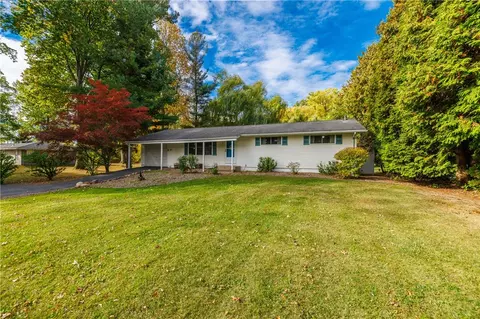 3851 Mount Read Blvd, Greece, NY 14616
