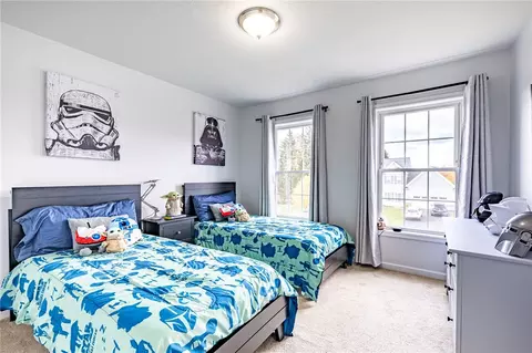Bedroom - 242 Woodsview Dr, Webster, NY 14580 photo 3 of 4