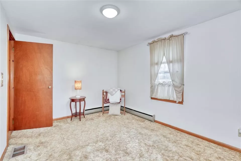 Bedroom - 45 Meadowbrook Dr, Albion, NY 14411 photo 4 of 9