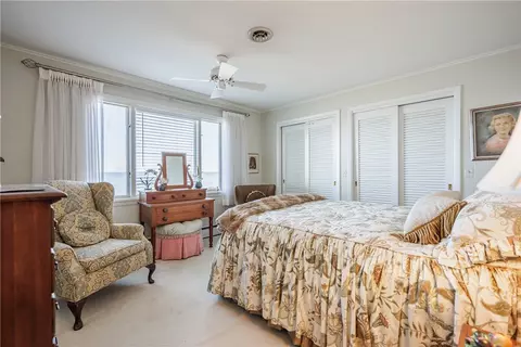 Bedroom - 314 Rock Beach Rd, Irondequoit, NY 14617 photo 2 of 3