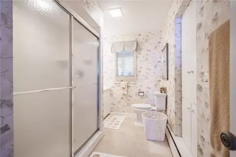 Bath - 314 Rock Beach Rd, Irondequoit, NY 14617 photo 4 of 5