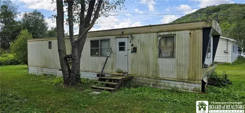 137 Dean St, Bolivar, NY 14715