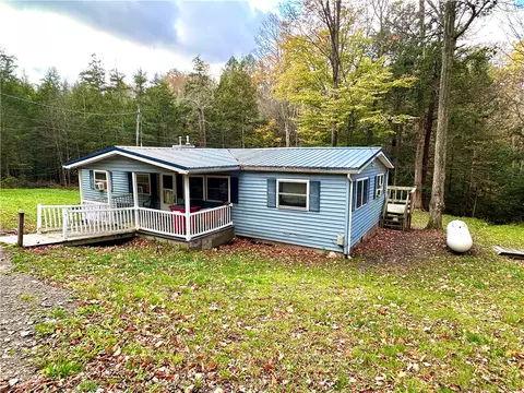1653 Caton Rd, Caton, NY 14830
