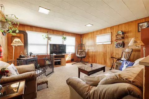 264 Heberle Rd, Irondequoit, NY 14609 photo 9