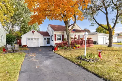 264 Heberle Rd, Irondequoit, NY 14609 photo 3