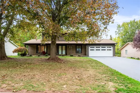 66 Hidden Spring Cir, Greece, NY 14616