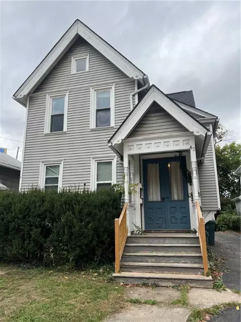 42 Hamilton St, Rochester, NY 14620
