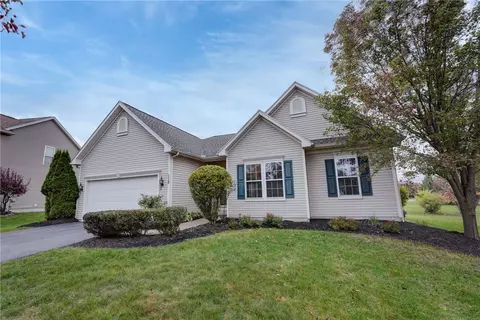 15 Jenna Way, Rochester, NY 14623