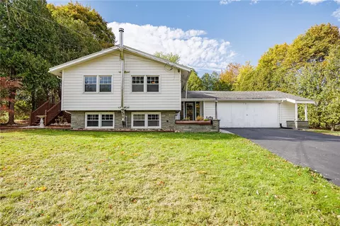 1803 Middle Rd, Rush, NY 14543