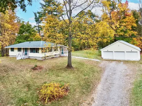 15 Tin Can Aly, Geneva, NY 14456