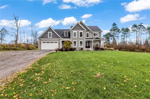 224 Burritt Rd, Parma, NY 14468