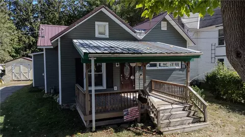36 Warden St, Bath, NY 14810