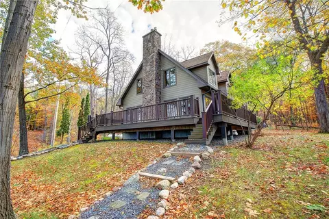 8048 Lookout Point Rd, Ovid, NY 14521