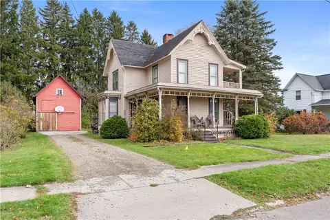 45 Osborne St, Wellsville, NY 14895