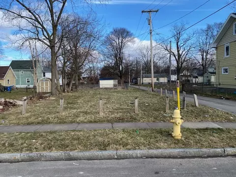 170 Epworth St, Rochester, NY 14611