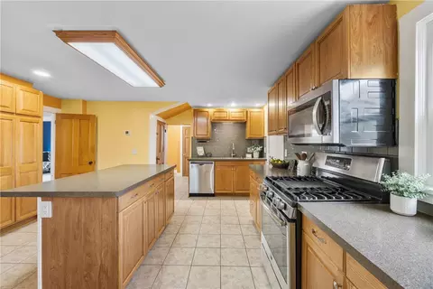 Kitchen - 5750 E Henrietta Rd, Rush, NY 14543 photo 4 of 7
