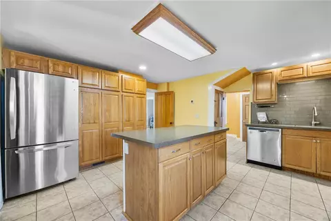 Kitchen - 5750 E Henrietta Rd, Rush, NY 14543 photo 6 of 7