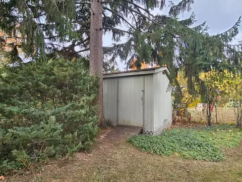 Exterior - 90 Durand Dr, Irondequoit, NY 14622 photo 4 of 9