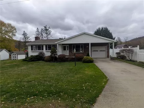 7 Louette Dr, Bradford, PA 16701