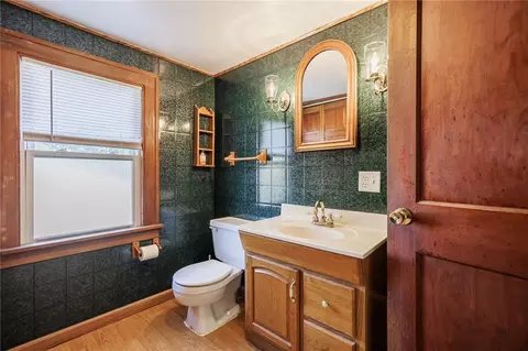 Bath - 1234 Phelps Rd, Potter, NY 14507 photo 3 of 4