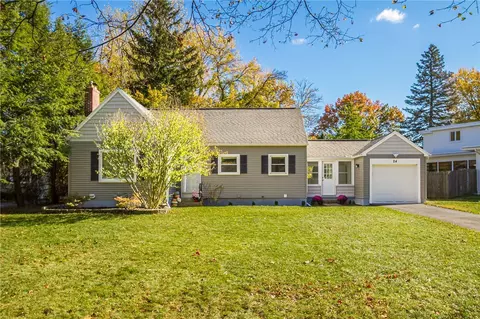24 Briar Ln, Irondequoit, NY 14622