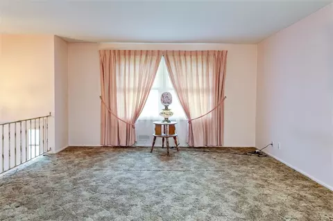 5 Eileen Cir, Greece, NY 14616 photo 12