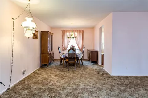 5 Eileen Cir, Greece, NY 14616 photo 15
