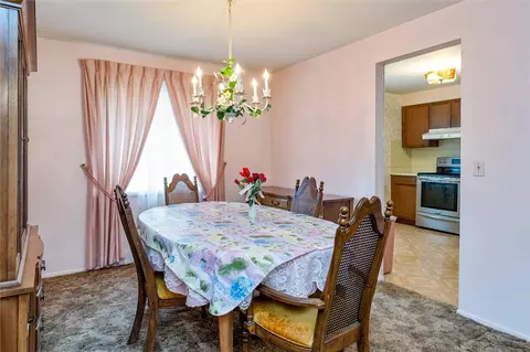 5 Eileen Cir, Greece, NY 14616 photo 18