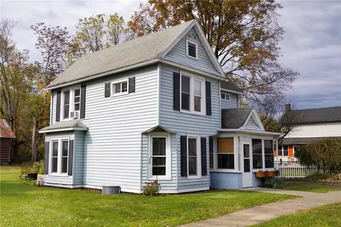 121 Owego St, Montour, NY 14865