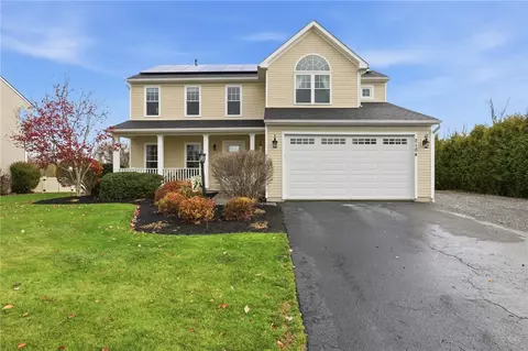 2104 Stablegate Dr, Canandaigua, NY 14424