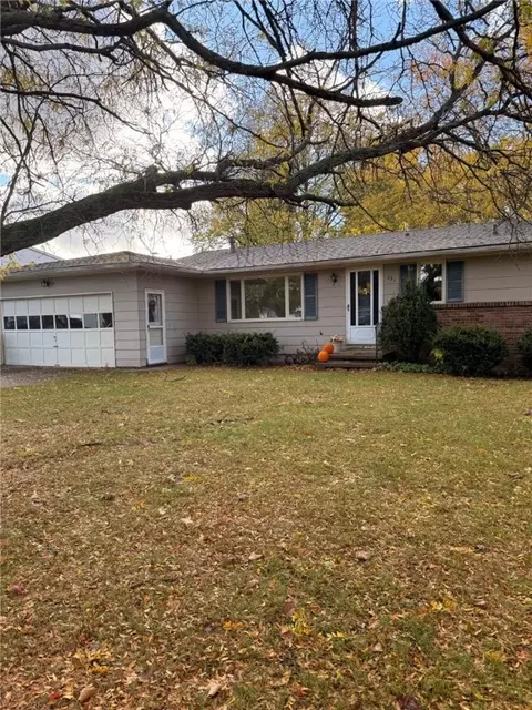 221 Rockway Dr, Greece, NY 14612