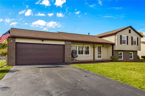 75 Battle Green Dr, Chili, NY 14624