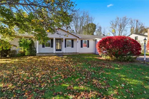 8 Pine Brook Cir, Penfield, NY 14526