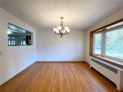 Living - 1045 Shoemaker Rd, Webster, NY 14580 photo 2 of 4