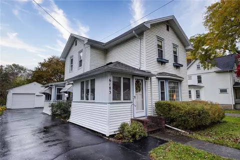 6183 Furnace Rd, Ontario, NY 14519