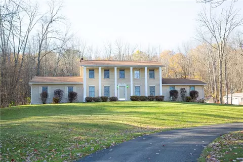 178 Aurora Dr, Norwich, NY 13815