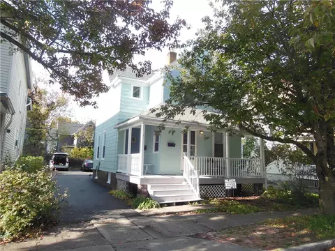 29 Beacon St, Rochester, NY 14607