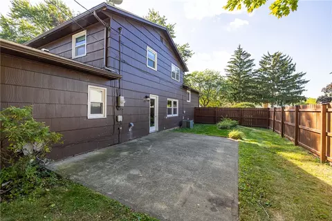 8 Flagstaff Dr, Irondequoit, NY 14622 photo 31