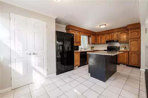 8 Flagstaff Dr, Irondequoit, NY 14622 photo 16