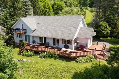 1089 Hog Mountain Rd, Middletown, NY 12430
